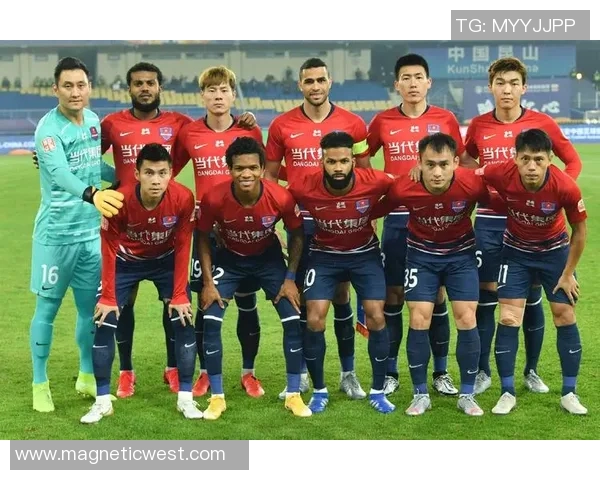 上海篮球队边路渗透战术解析与球队整体表现的关系探讨 上海篮球队边路渗透战术解析与球队整体表现的关系探讨