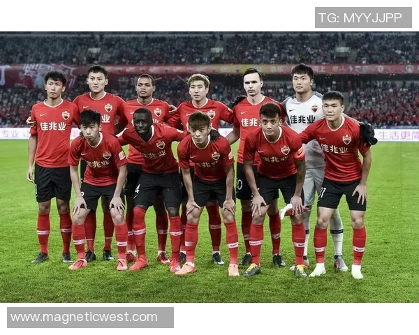 上海足球队在联赛中的实力分析与表现评估
