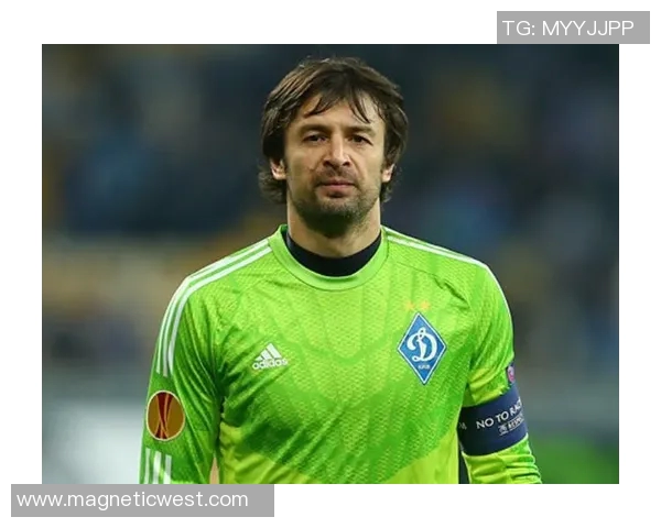 乌克兰足球运动员对国际足球明星的独特见解与评价分享 乌克兰足球运动员对国际足球明星的独特见解与评价分享