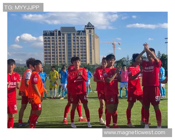 南京篮球队以54分领跑挑战赛积分榜展现强劲实力和团队合作精神