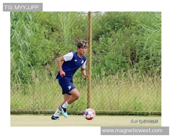 客路中学足球明星的成长之路与辉煌成就分享 客路中学足球明星的成长之路与辉煌成就分享